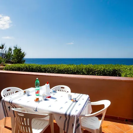 Casa Turchese Intima Sulla Scogliera Vista Mare E Tramonti