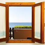 Apartment Casa Turchese Intima Sulla Scogliera Vista Mare E Tramonti *