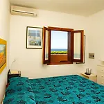 Casa Turchese Intima Sulla Scogliera Vista Mare E Tramonti Apartment